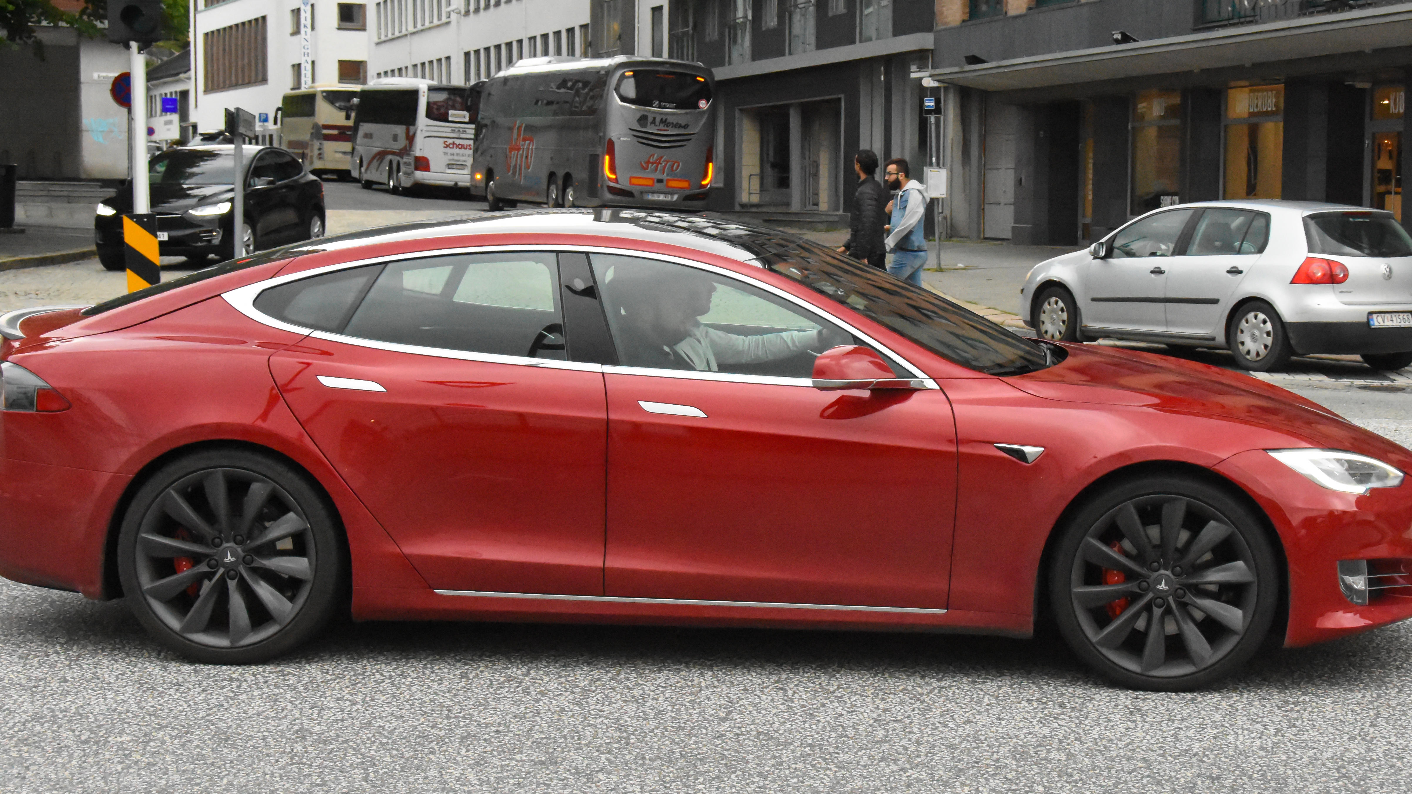 Calling All Influencers: Spear-Phishers Dangle Tesla, Red Bull Jobs