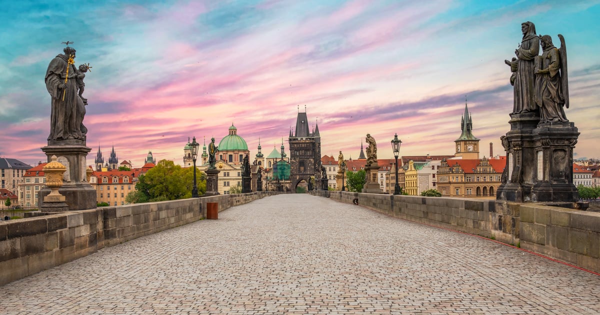 China Uses Dual-Method Cyberattack on Czech Orgs