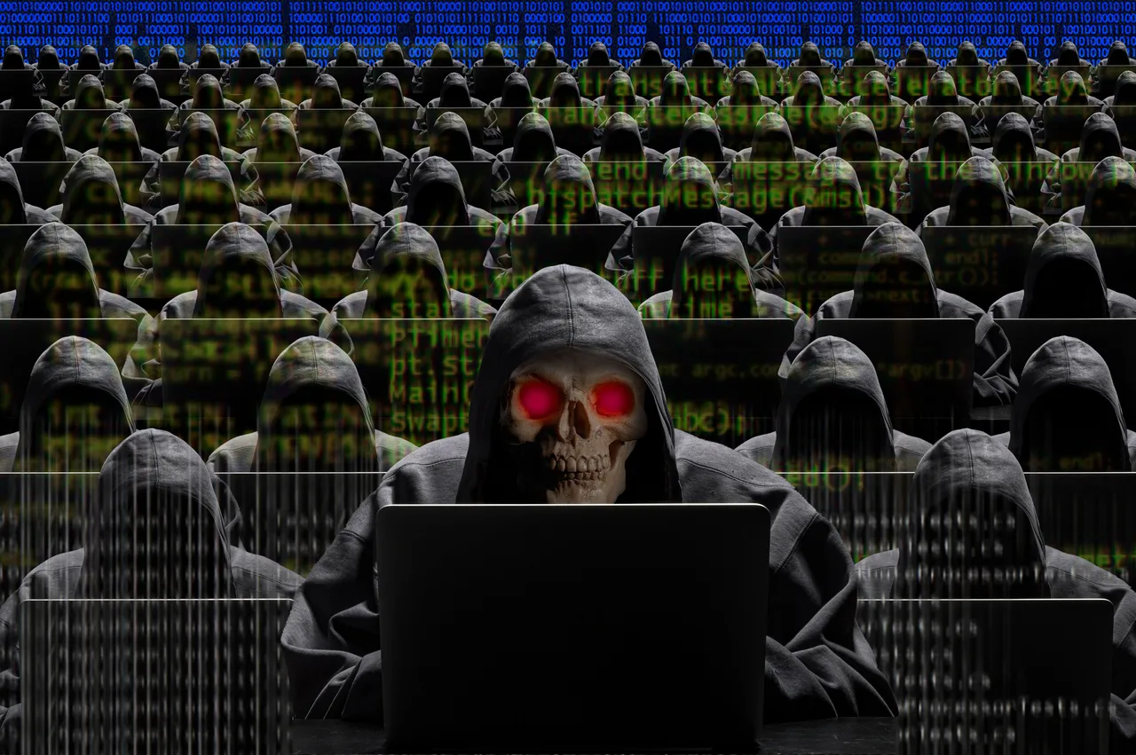 フードをかぶったハッカーの大集団 フードをかぶったハッカーの大集団