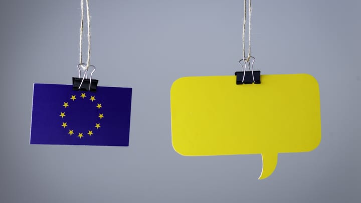 Russian Hackers Target EU Officials via WhatsApp and Signal Messaging Apps