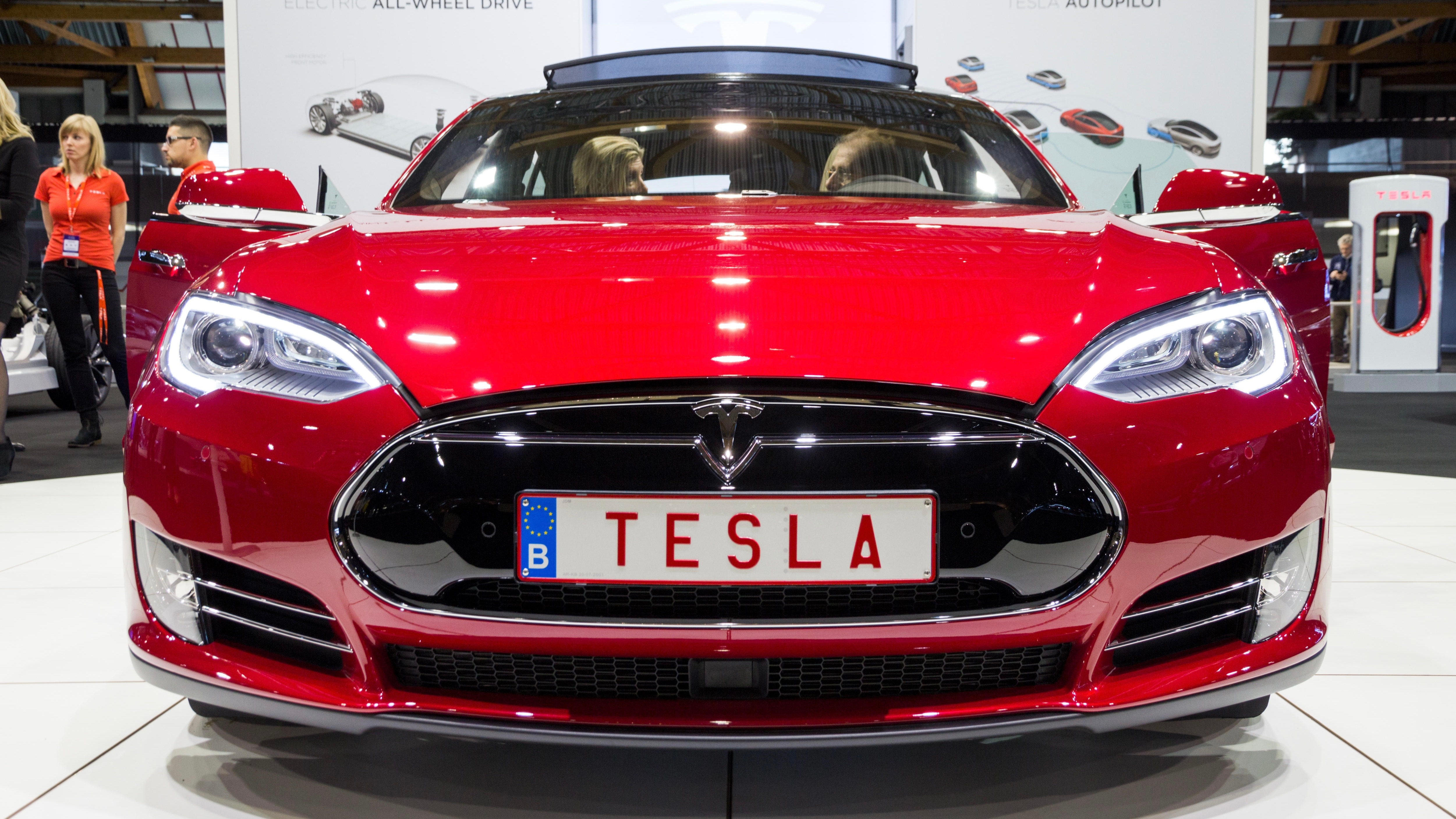 Tesla Gear Gets Hacked Multiple Times in Pwn2Own Contests