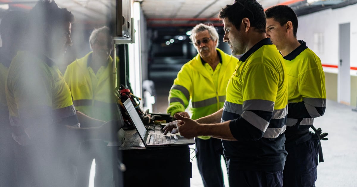 Threat Actors Focus on Contractor Software Threat Actors Focus on Contractor Software