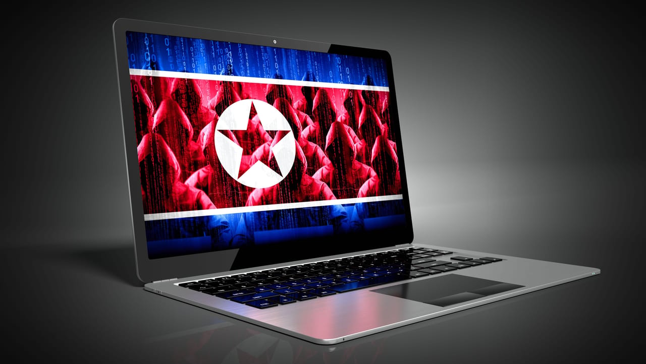 ノートパソコンの画面に北朝鮮の国旗 ノートパソコンの画面に北朝鮮の国旗