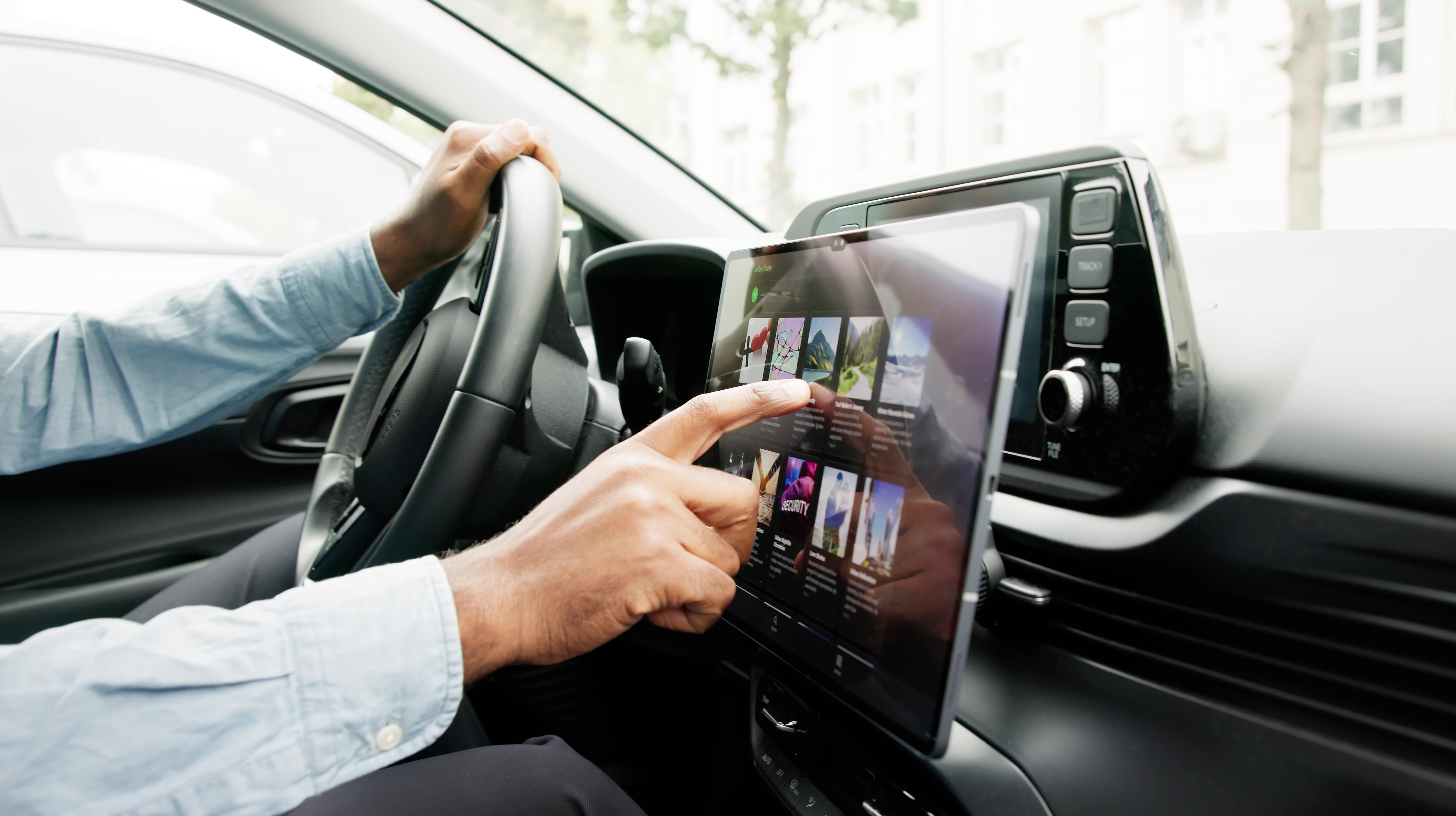Android Malware Hijacks Update System for Car Head Units
