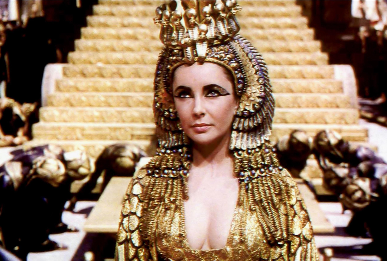 Elizabeth Taylor in the 1963 movie Cleopatra Elizabeth Taylor in the 1963 movie Cleopatra