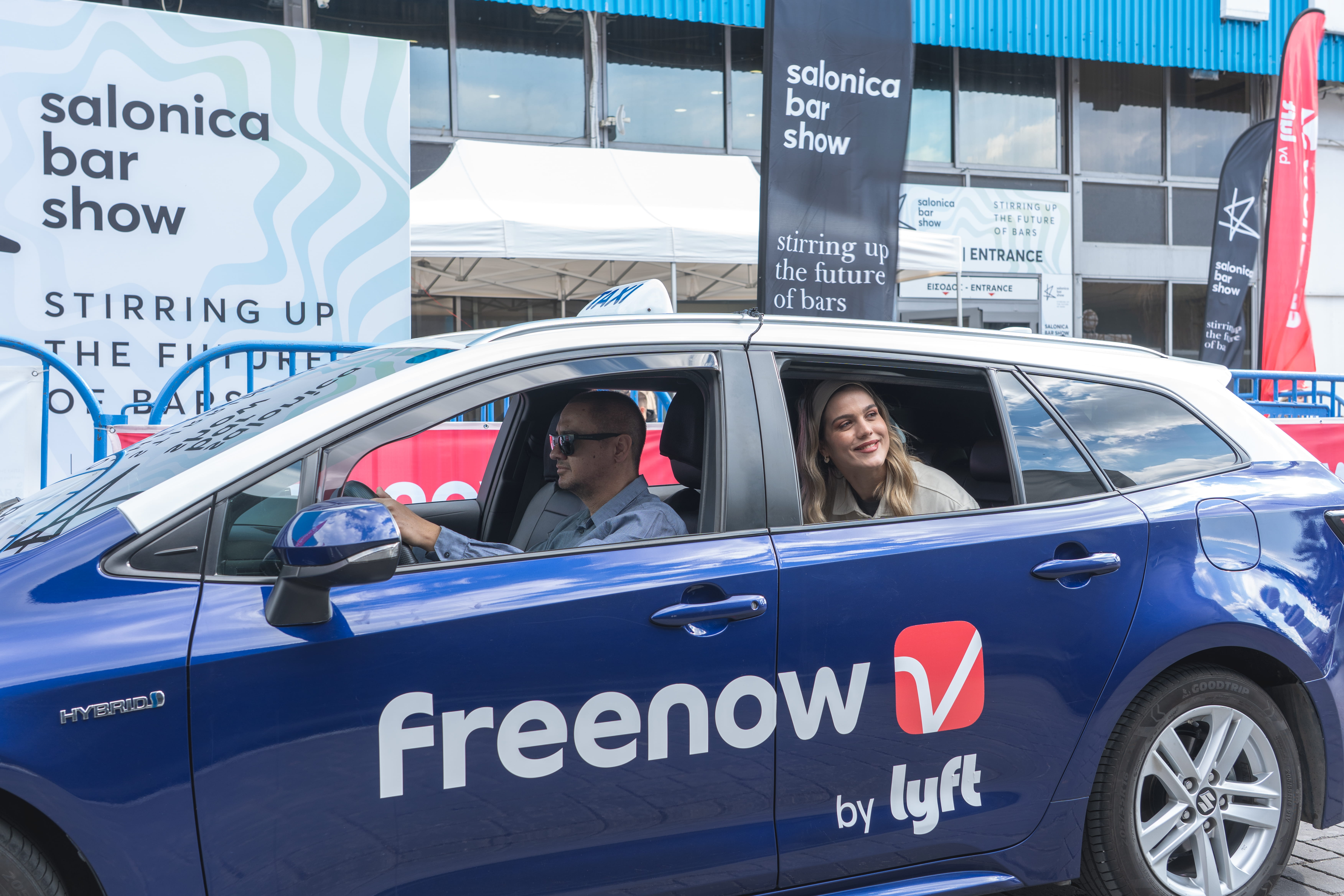 Freenow-Salonica-bar-show-ride.jpg