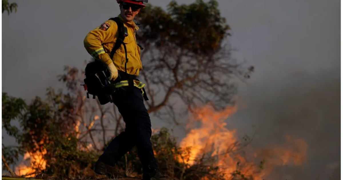 Edison CEO: Wildfires could damage California utilities' credit