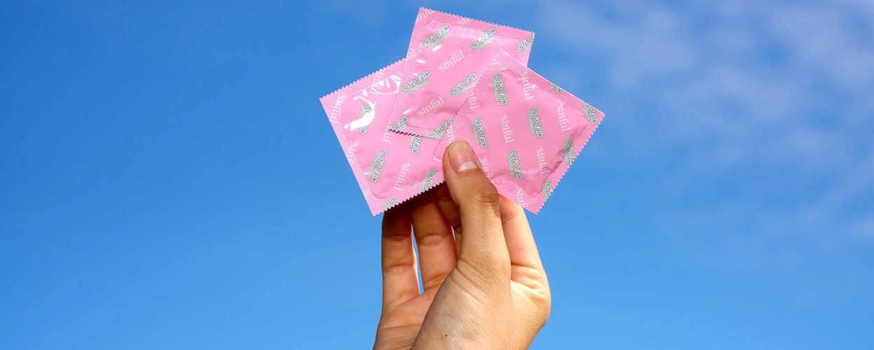 3 pink kondomer fra Sinful