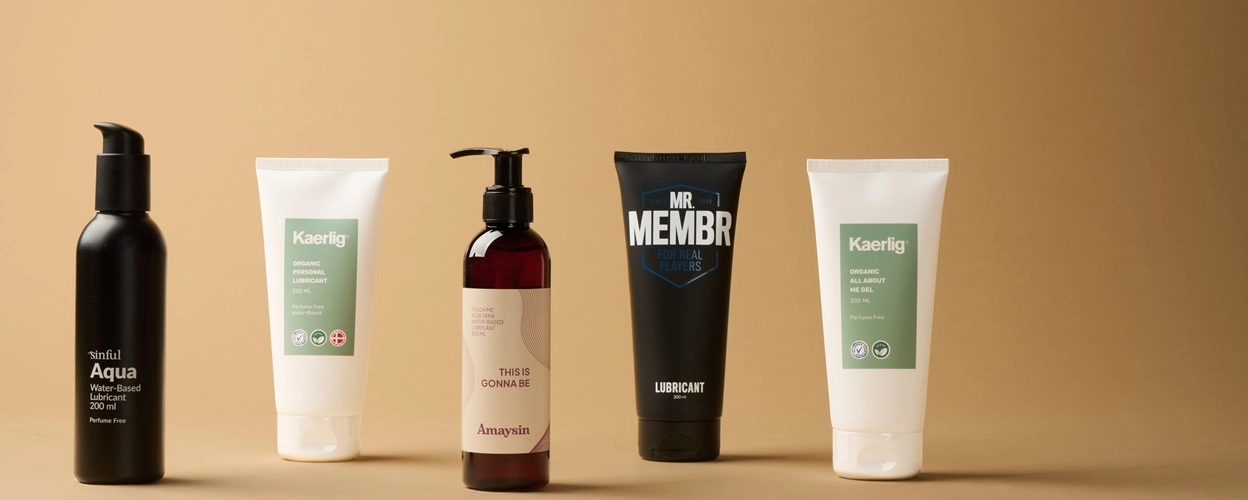 Fire glidecremer ved siden af hinanden