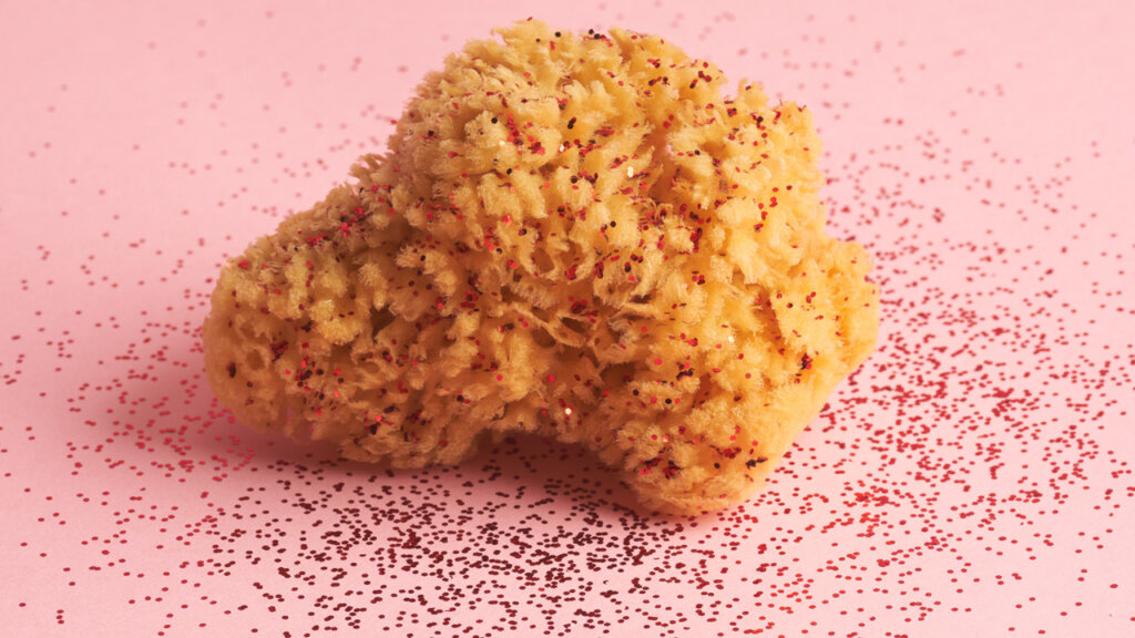 Menstrual sponge with glitter