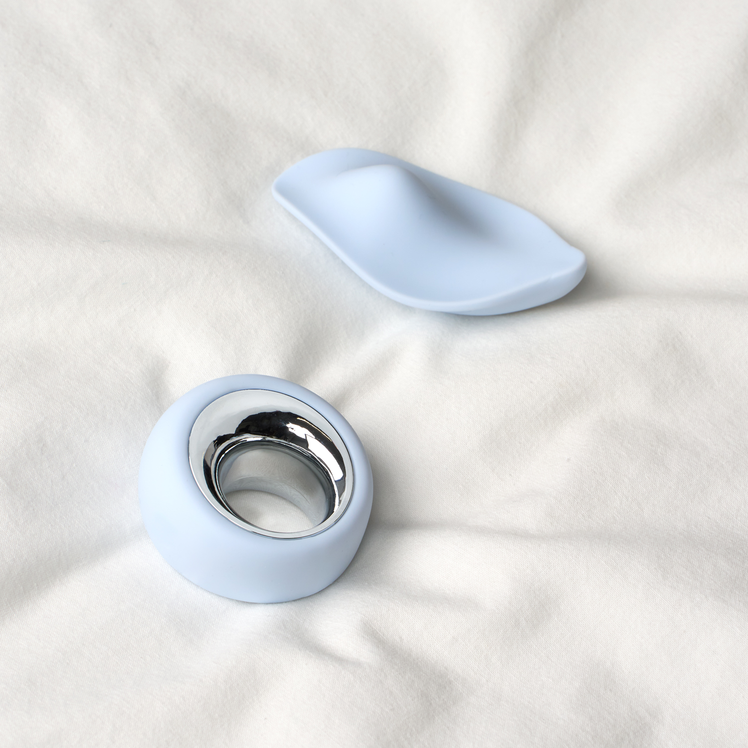 Sinful Sweet Sensations Hellblauer Ferngesteuerter Klitoris-Vibrator 1