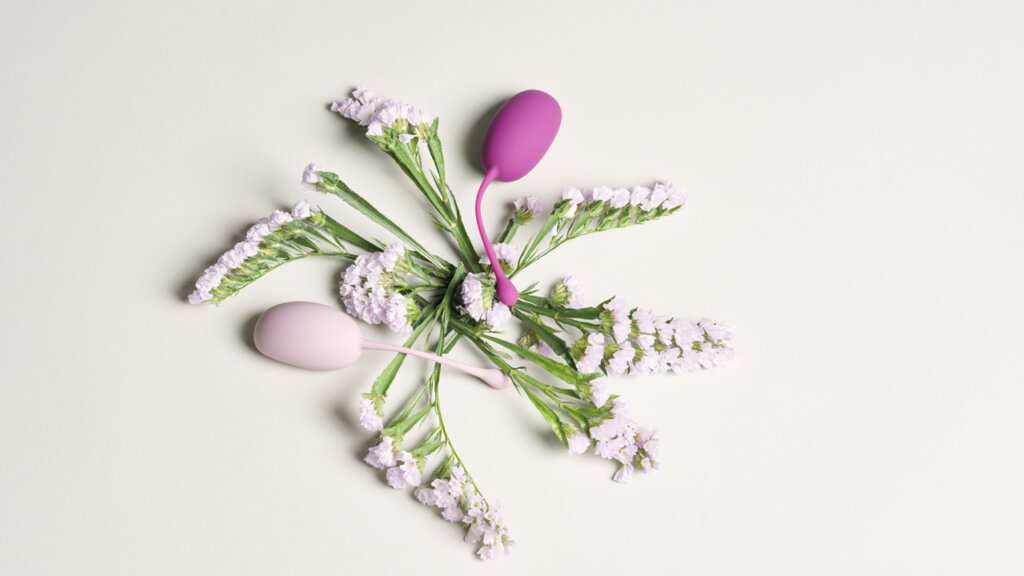 Fleurs et boules de geisha