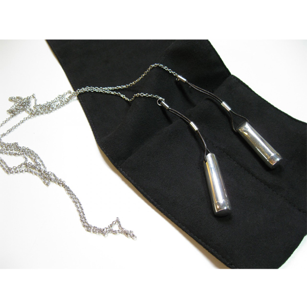 Incoqnito Stål Brystklemme og Halssmykke med Vibrator 1