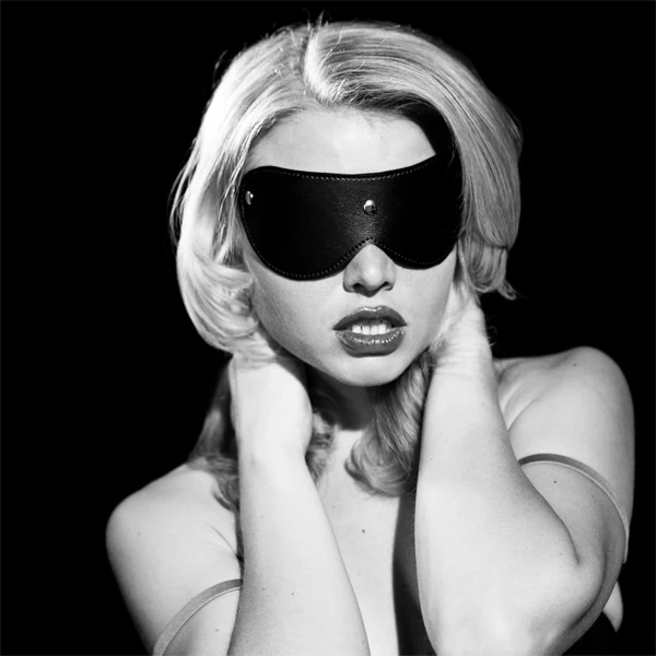 Sex & Mischief Læder Blindfold 1