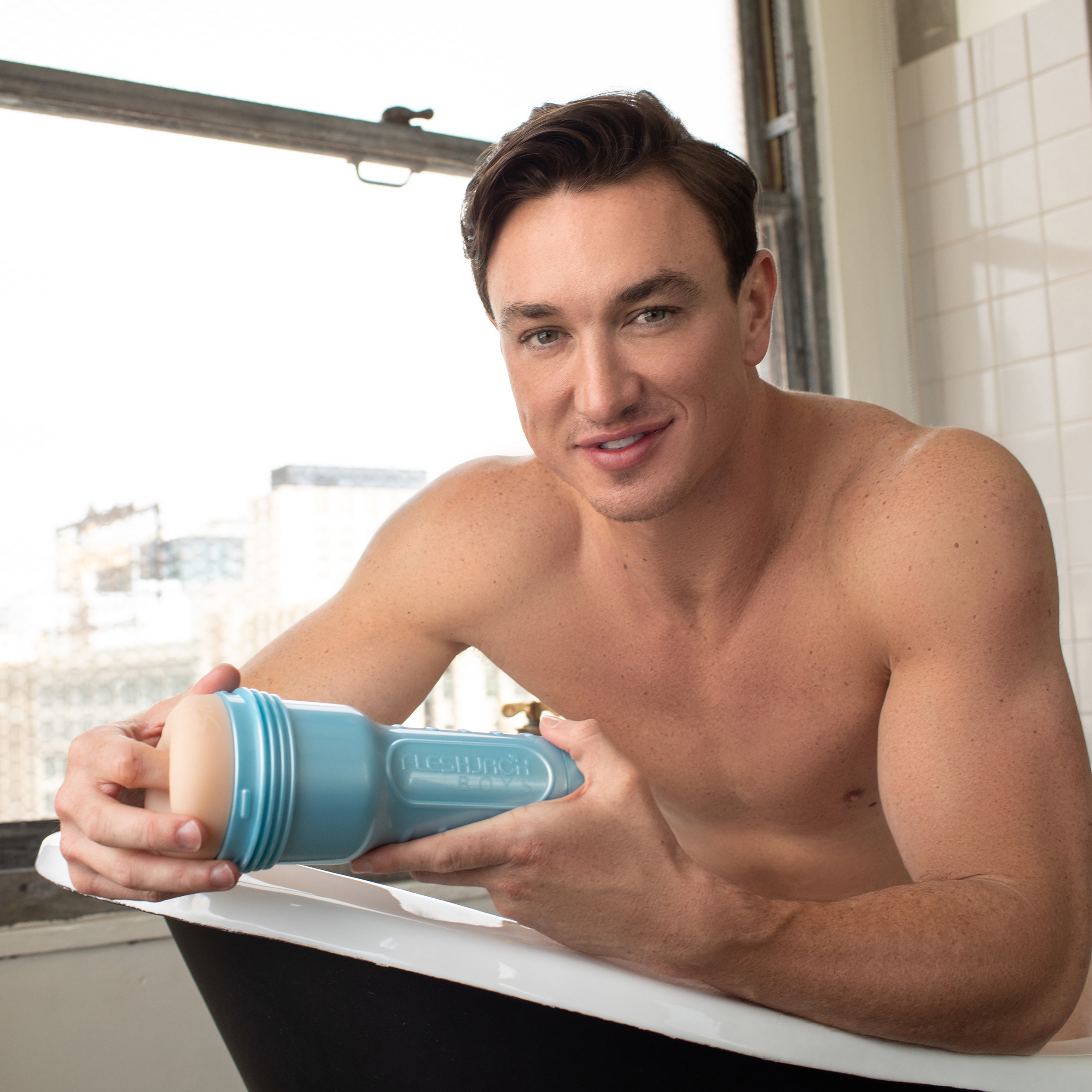 Fleshjack Boys Cade Maddox Alpha Masturbaattori var 2