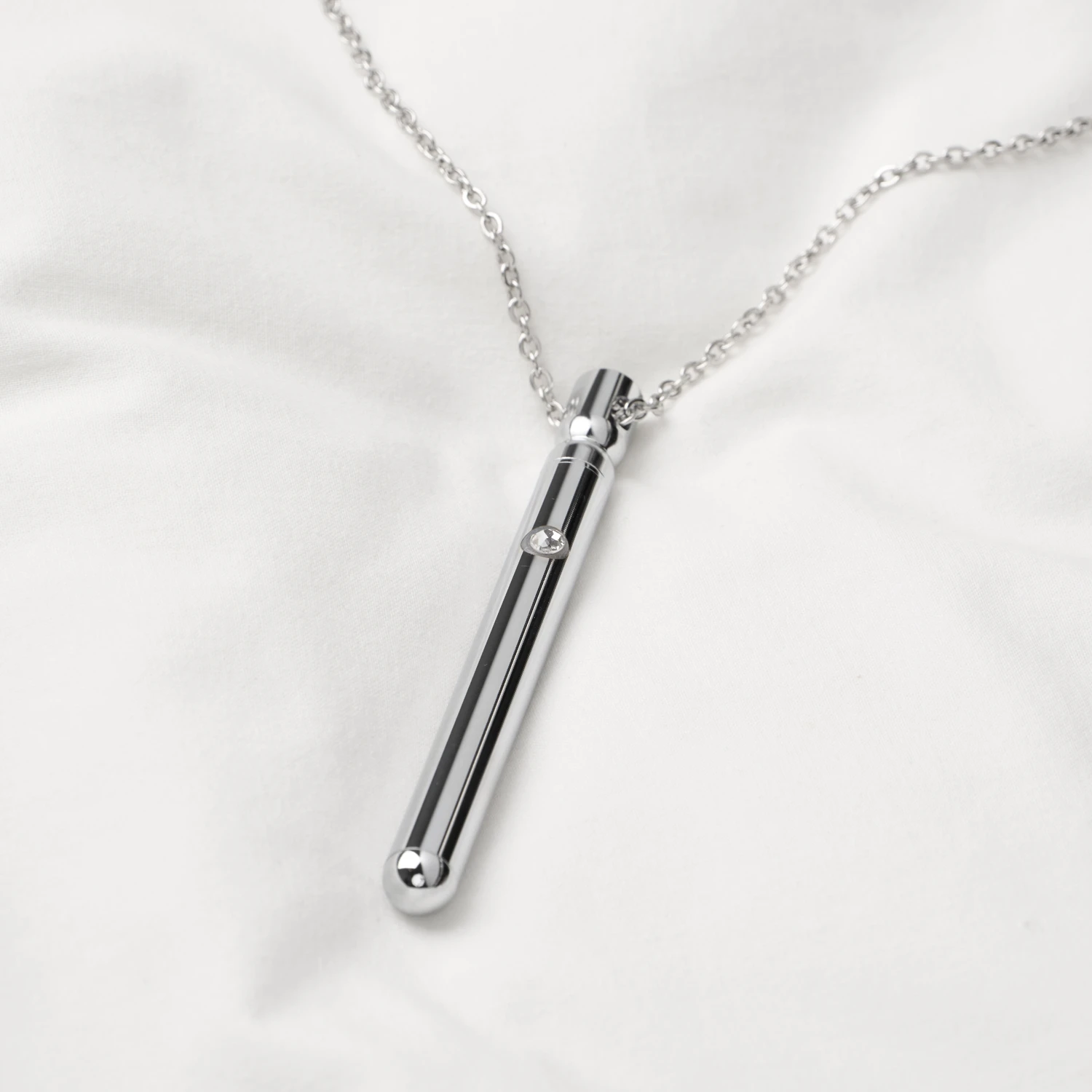 Sinful Värisevä Bullet-riipus var 1