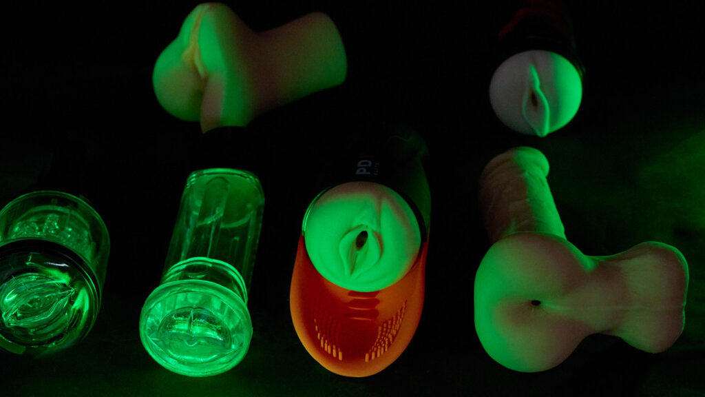 PDX Sexspielzeug in neongrünem Licht