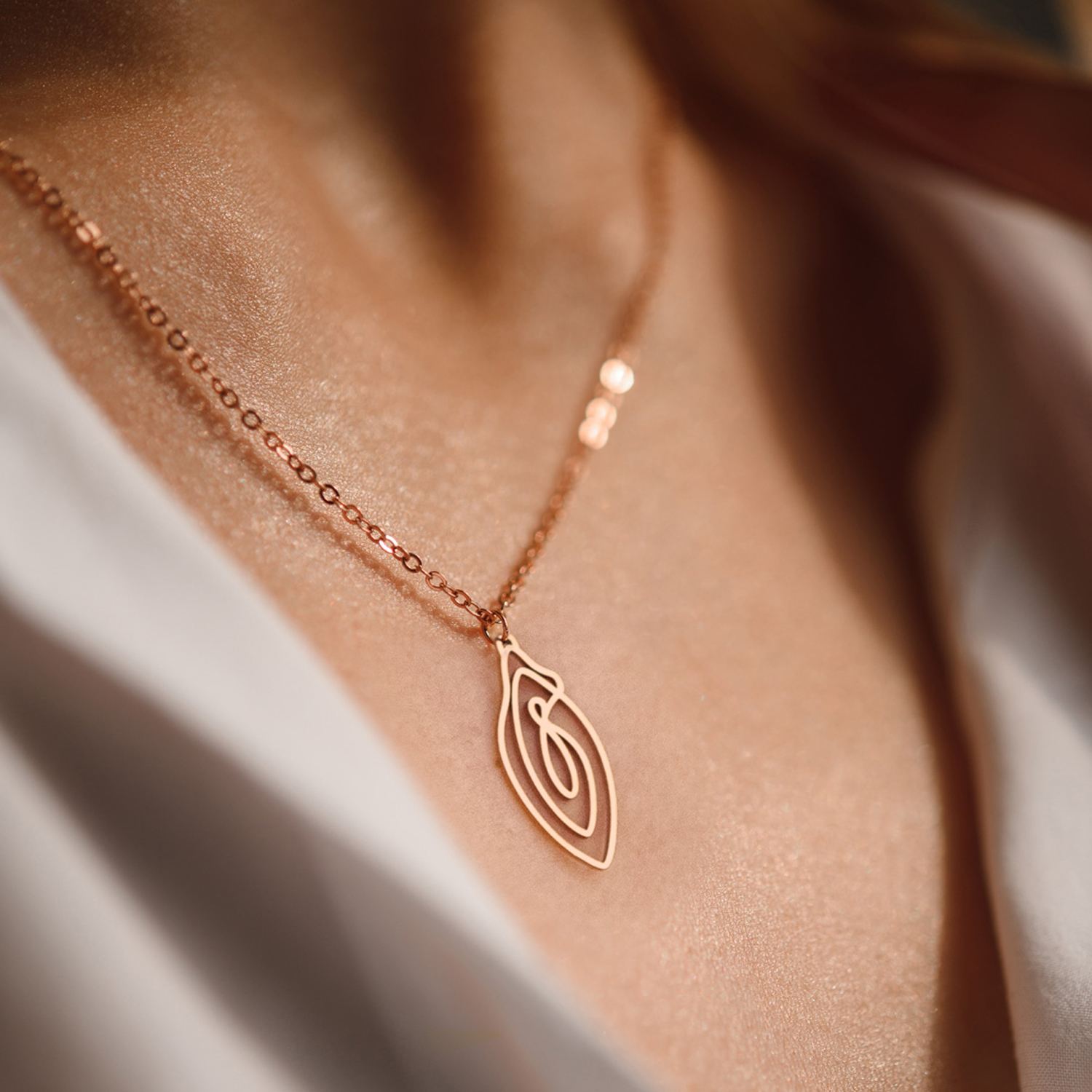 Biird Vulvii Halskette var 2