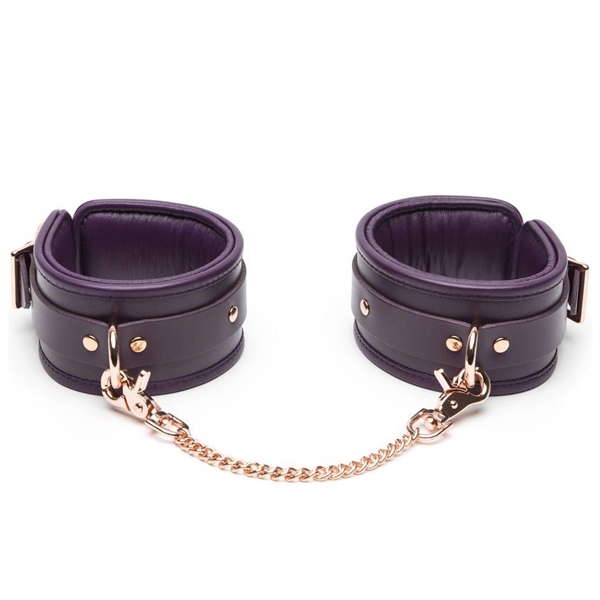 Fifty Shades Freed Cherished Collection Fotledsmanschetter i Läder var 1