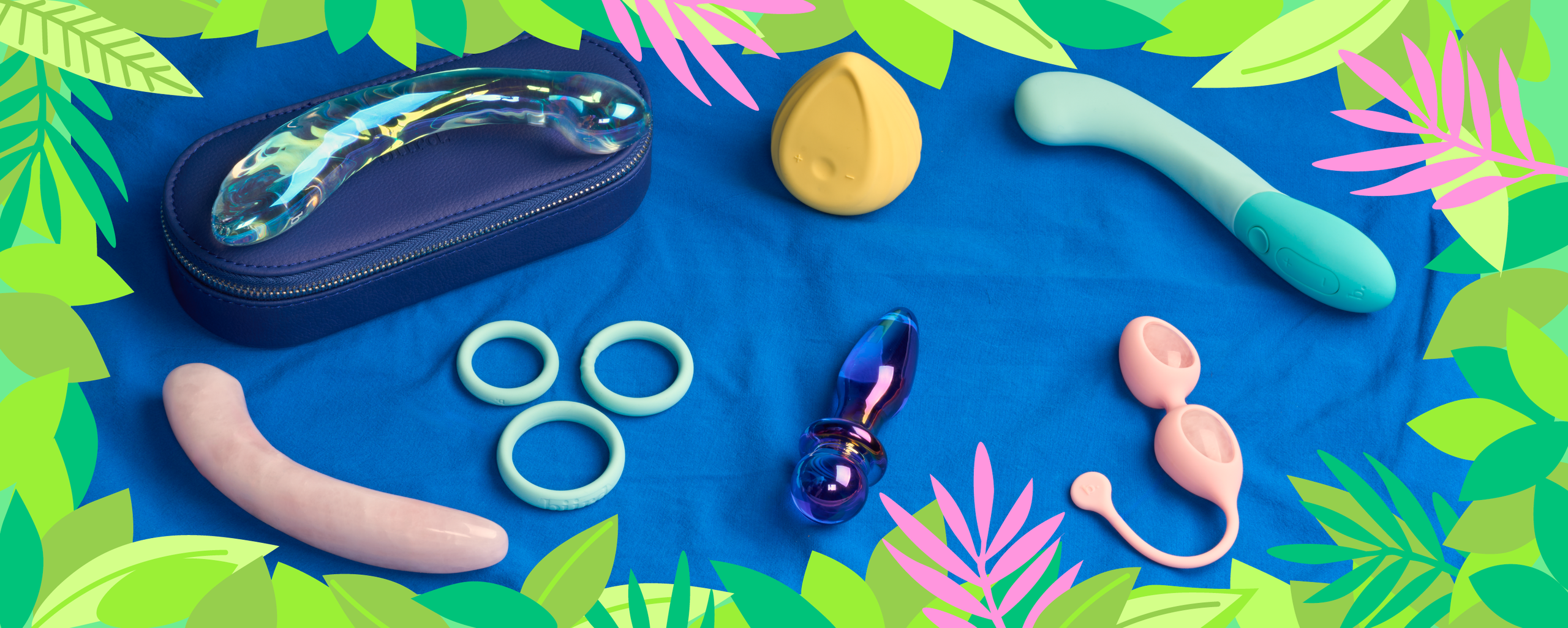 Différents sex toys placés les uns à côté des autres