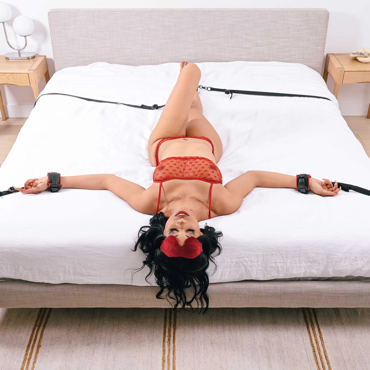 Sportsheets Saffron Under the Bed Restraint System var 2