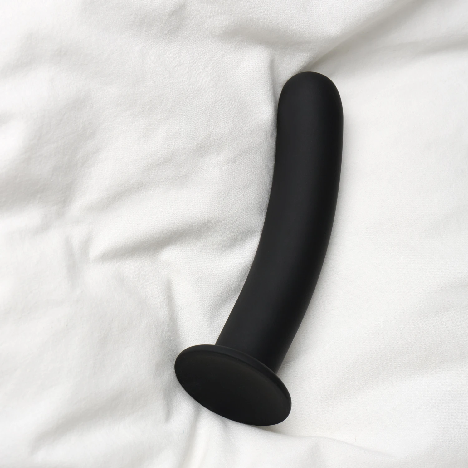 Sinful Slender Siliconen Zwarte Dildo met Zuignap Large 17 cm 1