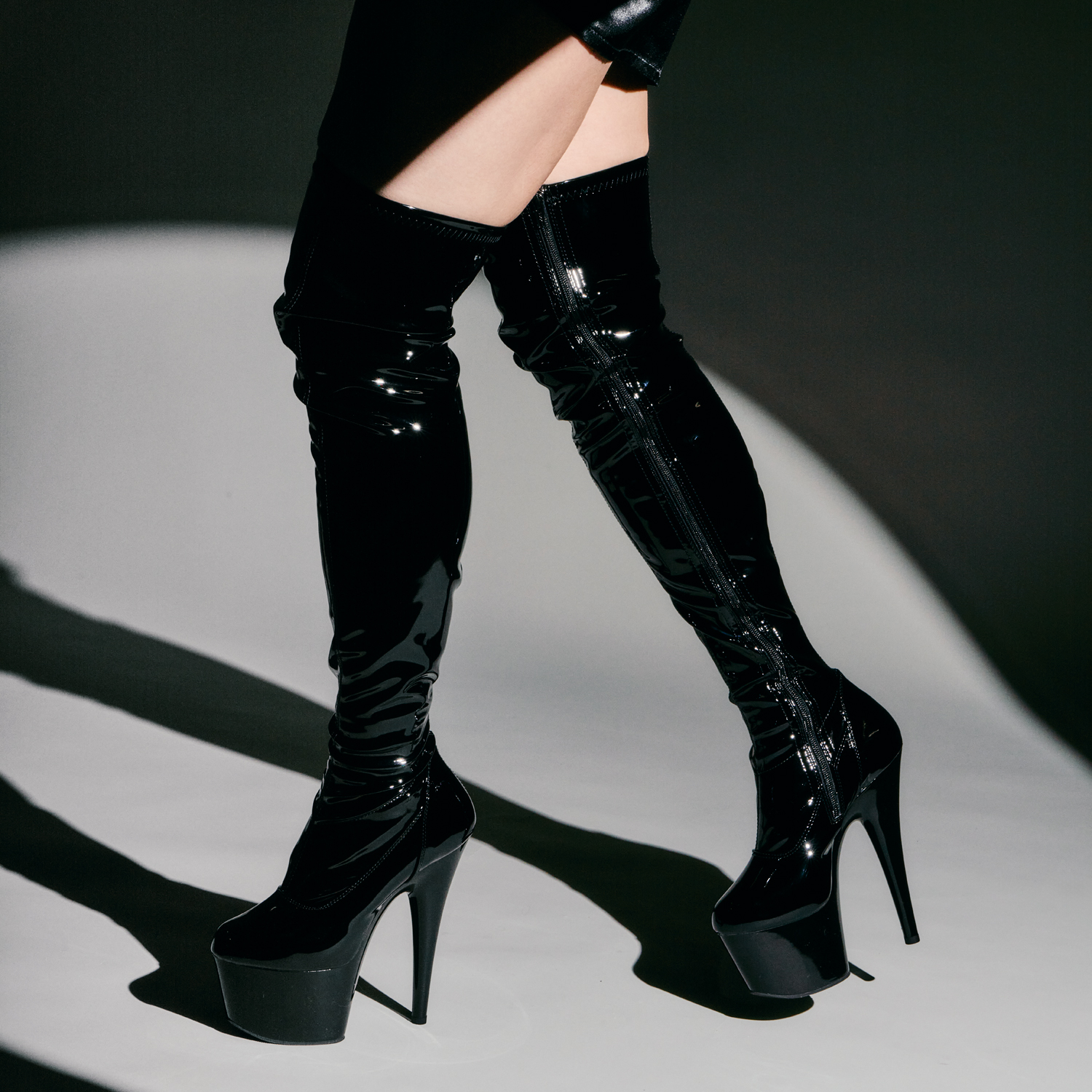 Pleaser Adore 3000 Schwarze Overknee-Stiefel 1