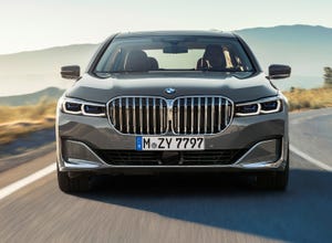 Refashioned grille at leading edge of BMW’s new-generation 7-Series flagship.