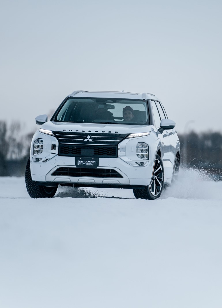Mitsubishi Outlander PHEV s Traction System Tames Ice Snow