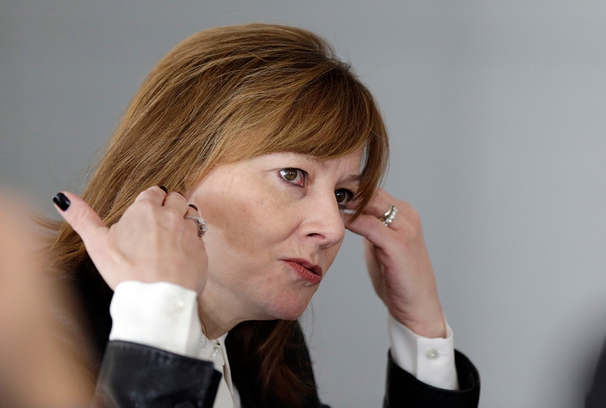 CEO Mary Barra must remain face of GM recall experts say