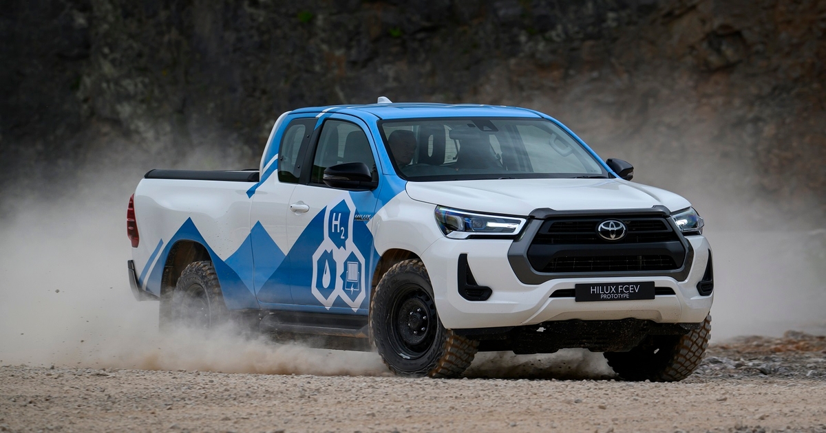 Toyota Hilux Hydrogen Fuel-Cell: Real-World Testing Begins in the UK