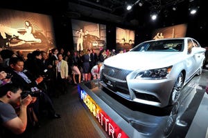 3913 Lexus LS makes world debut at celebrityfilled photo exhibit in San Francisco