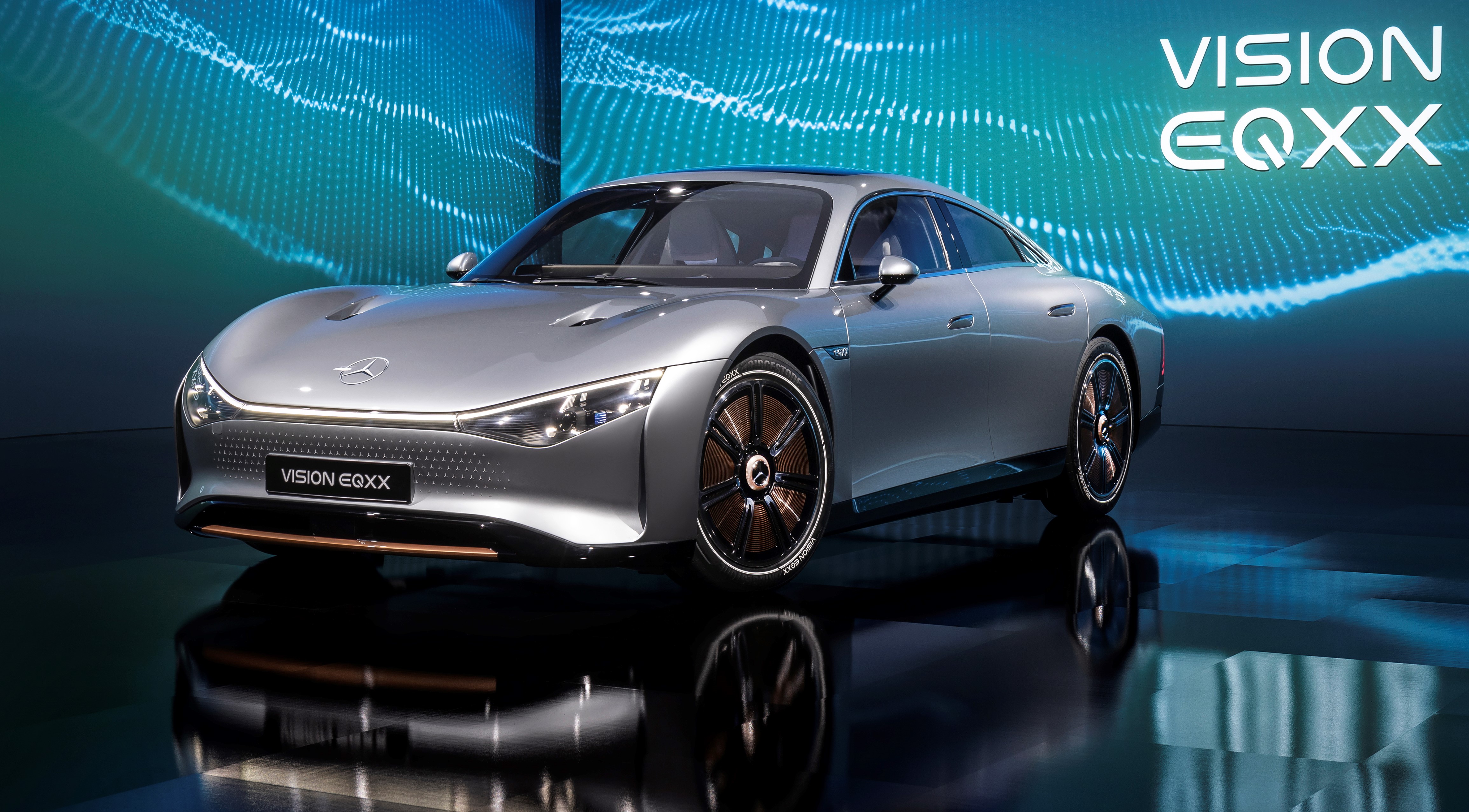Mercedes Benz Unveils Range Busting EQXX EV Concept
