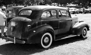 Chevy leads market in February 1939