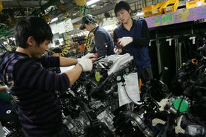 Hyundai assembly lines running in between partial strikes before typhoon