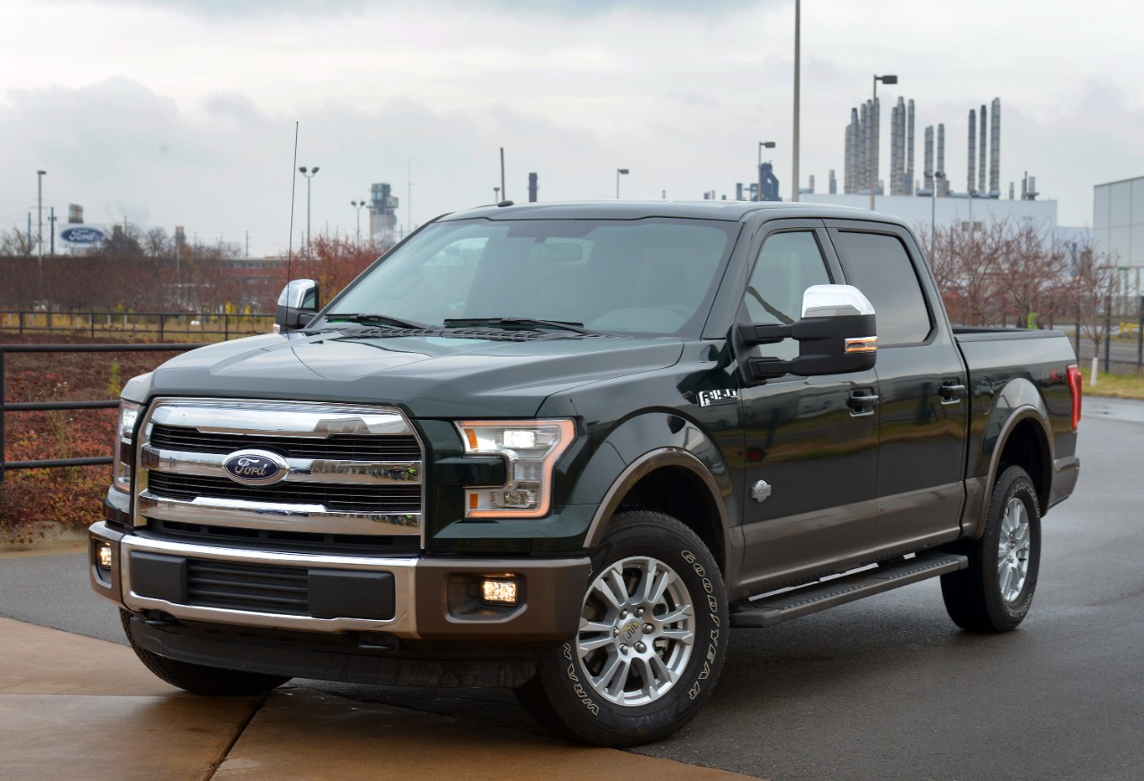 イギリスSuperfast製　6番　FORD PICK-UP We Bought The Worlds Fastest Truck But It's In Limp Mode