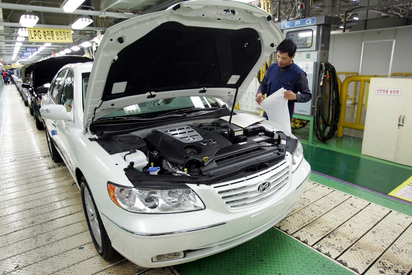 Strikes cost Hyundai production of 142000 vehicles government says