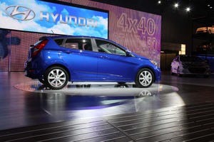 Hyundai promoted 40 mpg highway at 2011 New York auto show