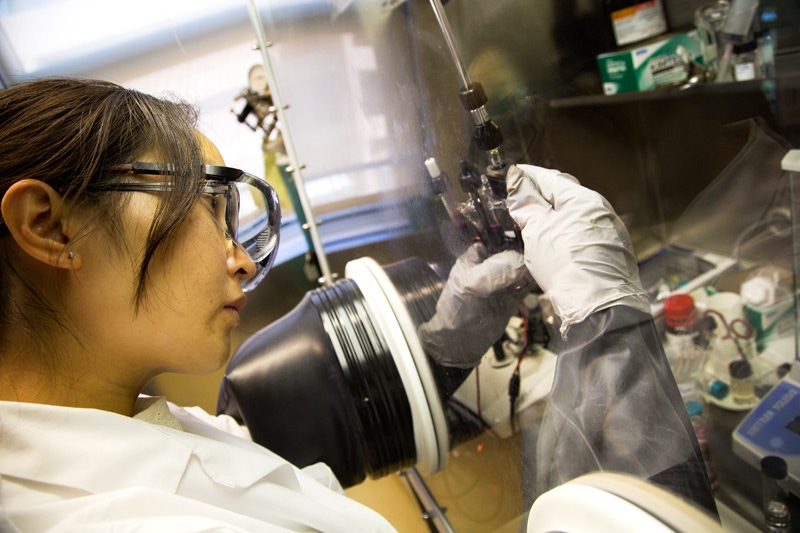 UM researcher at Fordfunded battery lab UM researcher at Fordfunded battery lab