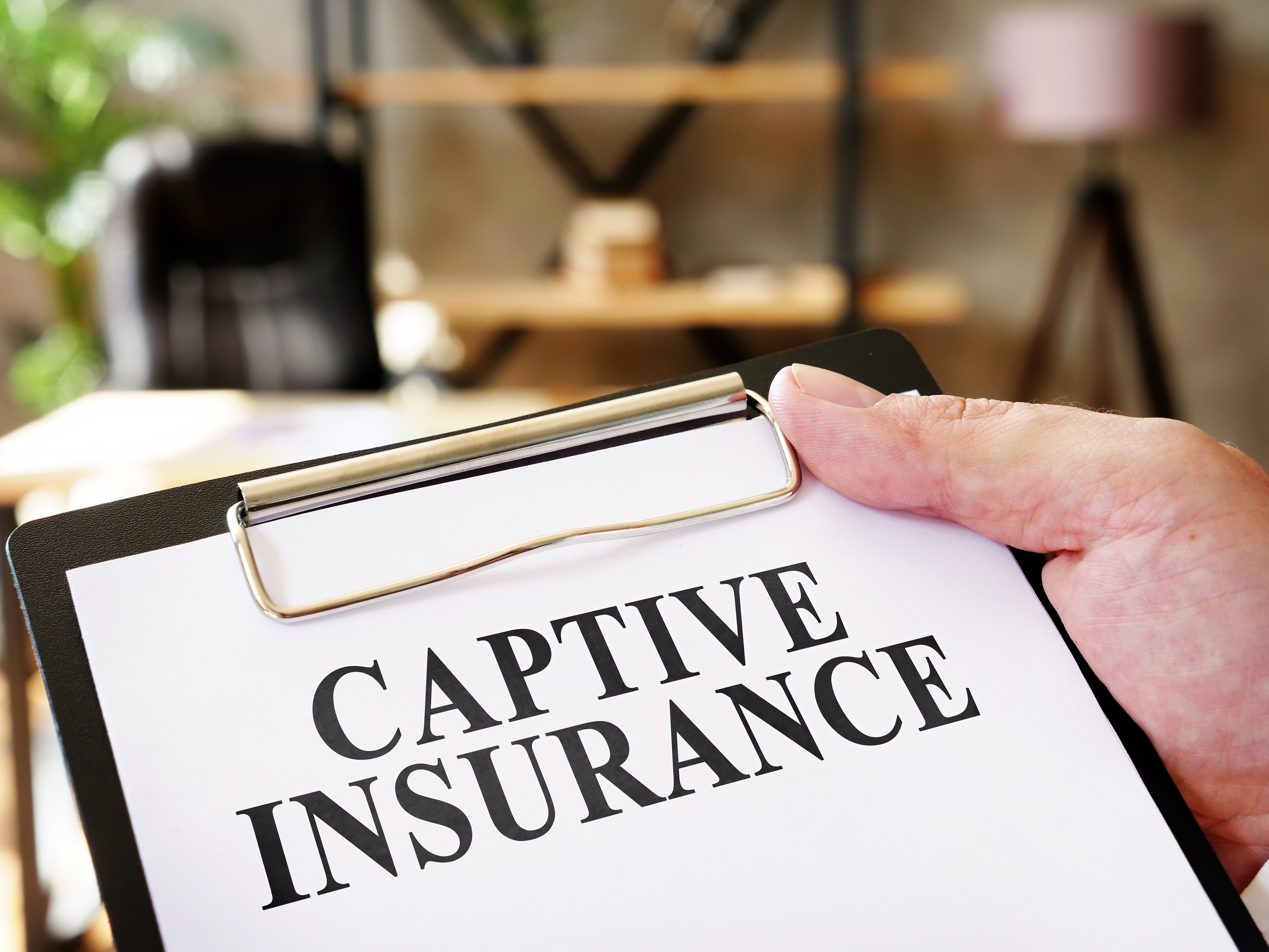 0421awCaptive.jpg
