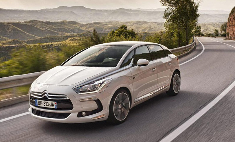 Roughly 25 of Citroen DS5 models sold last year Hybrid4 versions