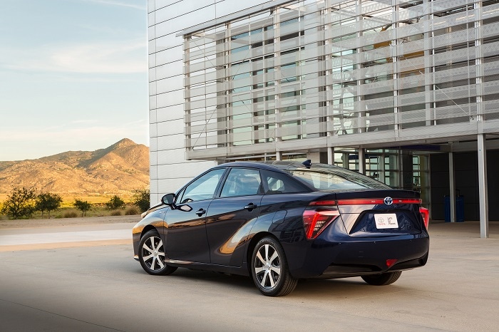 Toyota Mirai hydrogenfuelcell vehicle uses carbon fiber in highpressure fuel tanks and fuelcell stackrsquos frame Toyota Mirai hydrogenfuelcell vehicle uses carbon fiber in highpressure fuel tanks and fuelcell stackrsquos frame