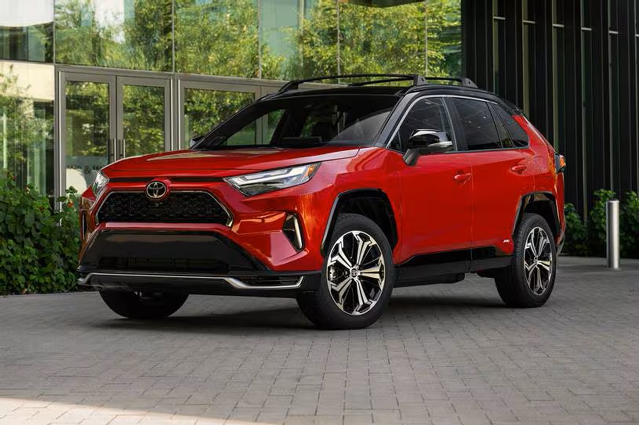 PHEVs Pose Cost Challenges for Automakers, Customers Alike