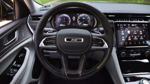 2021 Jeep Grand Cherokee L cockpit