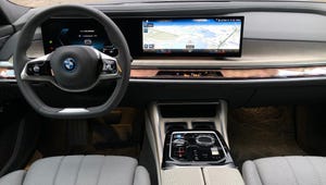 BMW i7 for 10 best lead crop2