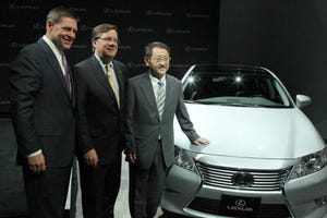 Templin Lentz and Toyoda at New York announcement of ES production plan