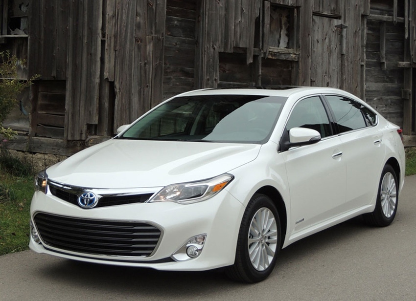 rsquo13 Avalon now on sale at US Toyota dealers