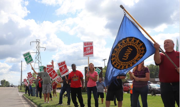 UAW 2019 strike (United Steelworkers).jpg