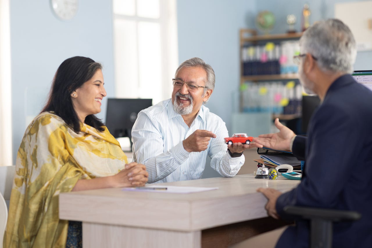 Wait Times, Trust Gaps Threaten F&I Profits