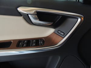 Mattefinish wood accents very handsome on Volvo XC60